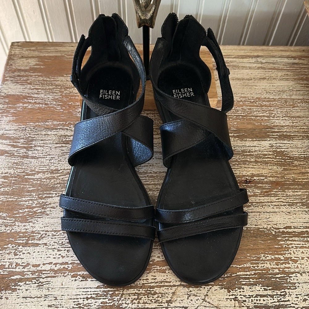 EILEEN FISHER Black Sandal  8.5 ✨